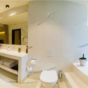Luxury 7 Bedroom Dubrovnik Beachfront Villa with Infinity Pool, Sleeps 14
